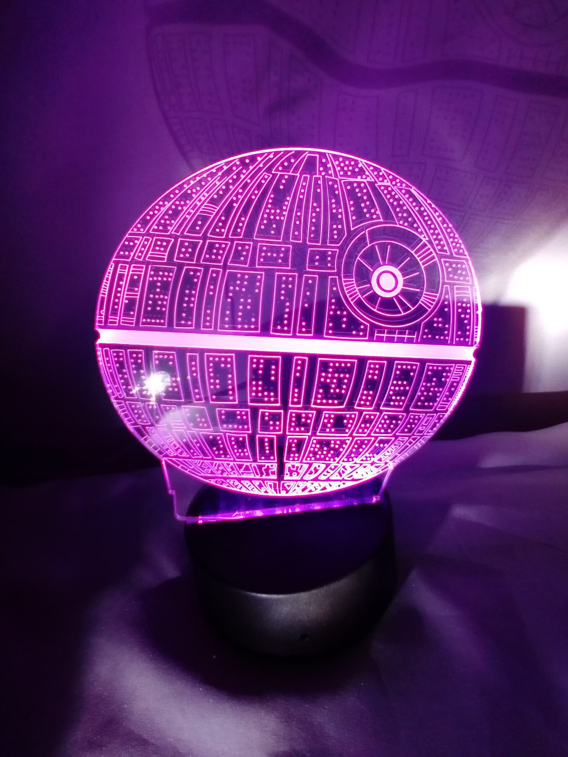 EL-5011 EspejoCom ⁄ Misteriosa Lampara 3D de la ESTRELLA DE LA MUERTE 'La Esfera', de STAR WARS Imagen 2 de 3