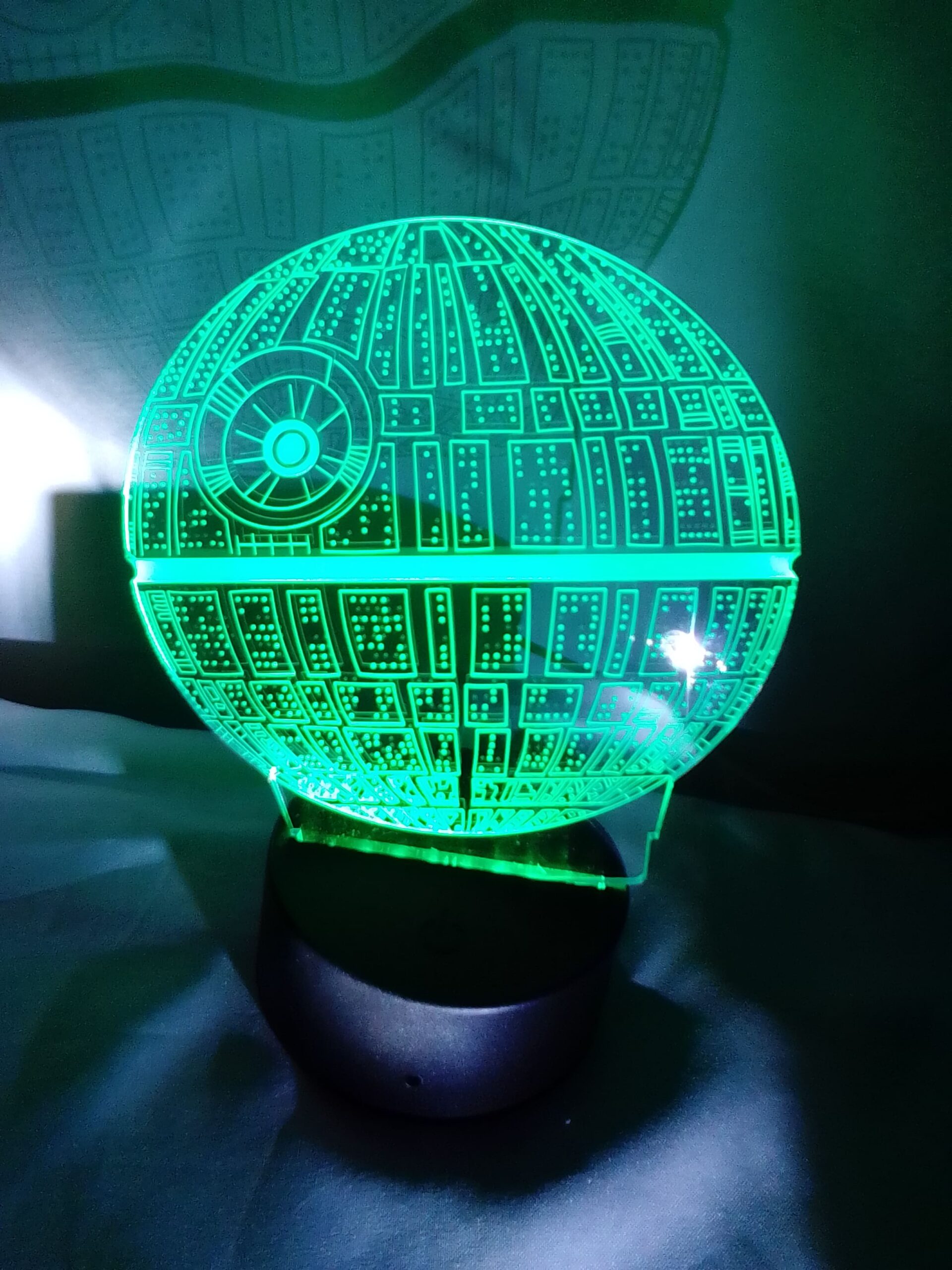 EL-5011 Img-Com ⁄ Misteriosa Lámpara 3D de la ESTRELLA DE LA MUERTE 'La Esfera', de STAR WARS Imagen 1 de 3